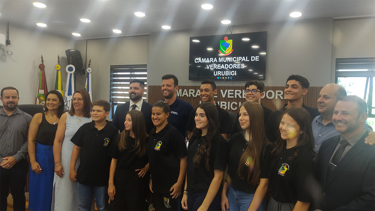 Juventude assume Parlamento através do Projeto Vereador Mirim