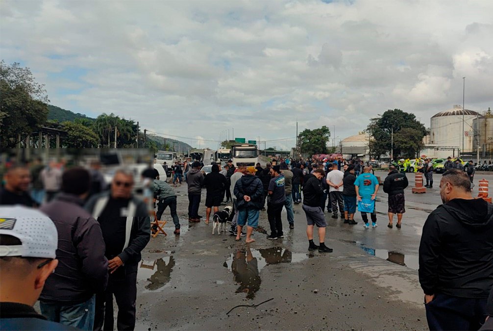 Sobre a Greve dos Caminhoneiros